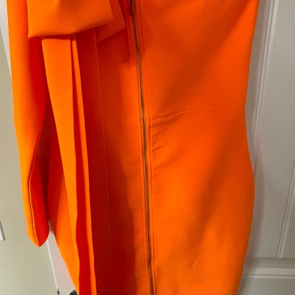 Bella Barnett Orange bodycon dress - Picture 8 of 9